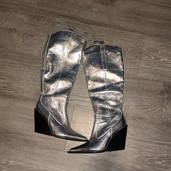 Silver Metallic Western Pointed Wedge Heeled Knee Boots - Picture 6 of 7
